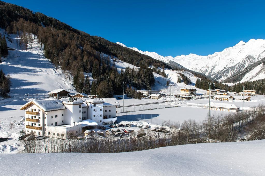 Hotel Alpin Colle Isarco Dış mekan fotoğraf